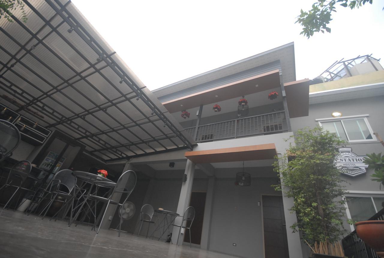 Inn Stations Hostel Bangkok Exteriör bild