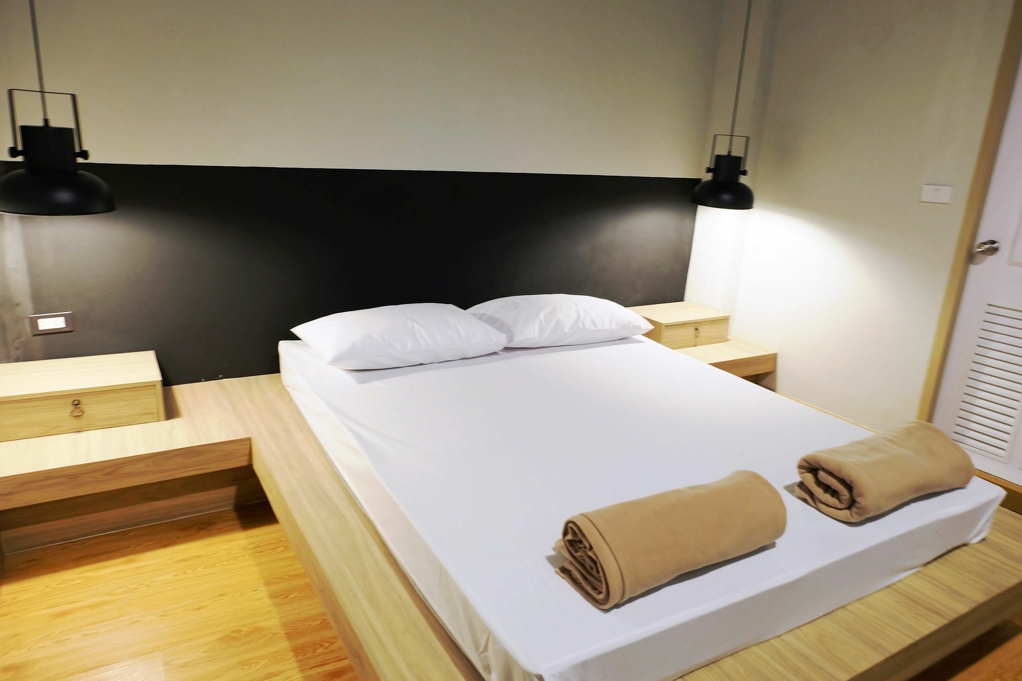 Inn Stations Hostel Bangkok Exteriör bild