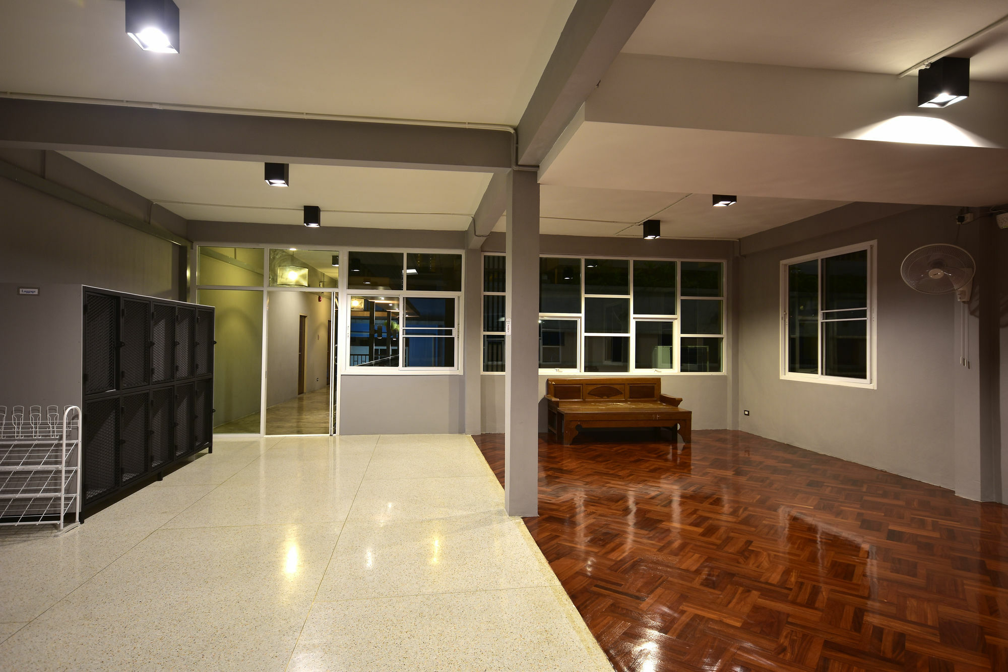 Inn Stations Hostel Bangkok Exteriör bild